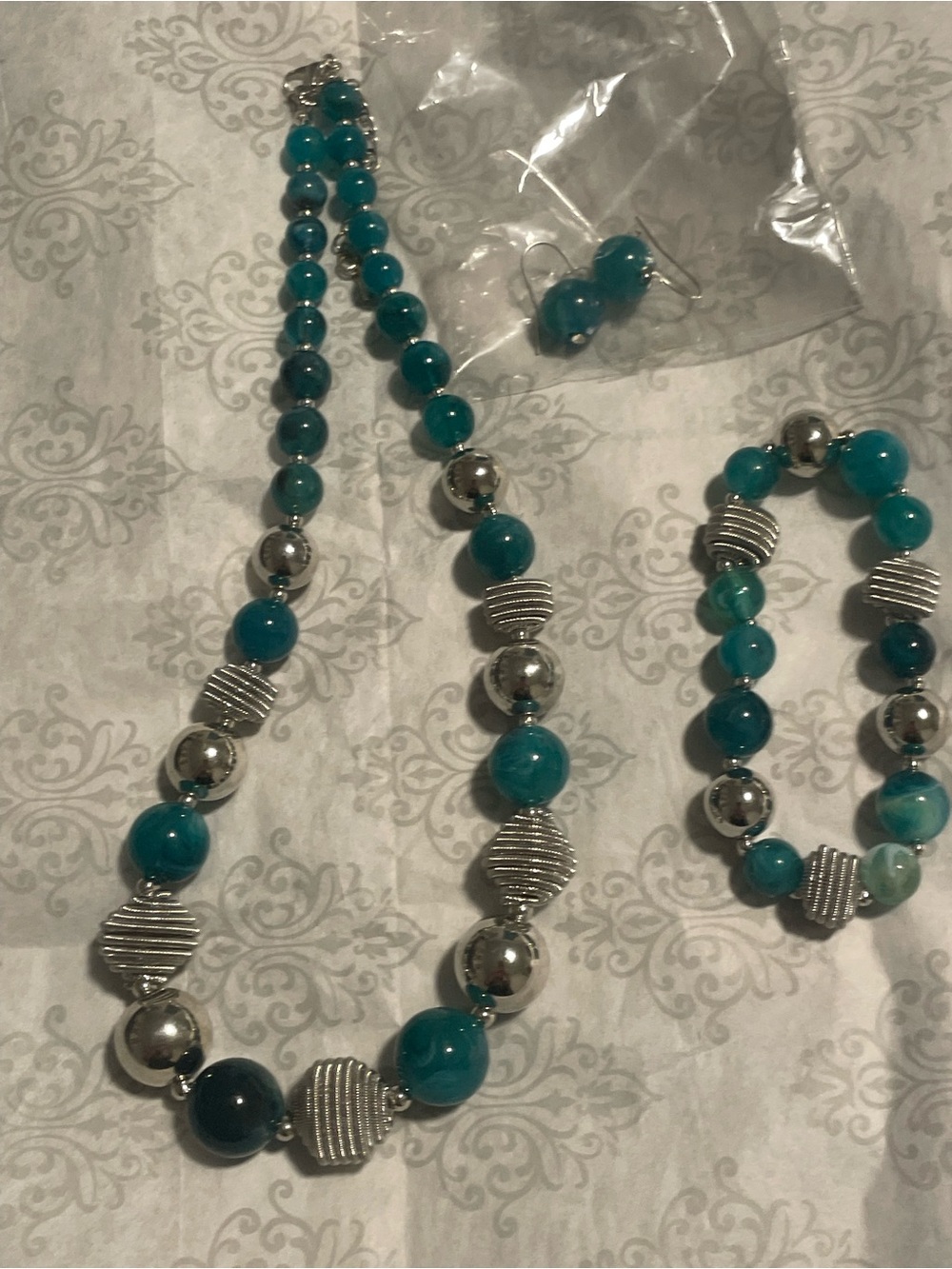 Green & Silver handmade Round Beaded Jewelry Set Necklace Bracelet Earrings